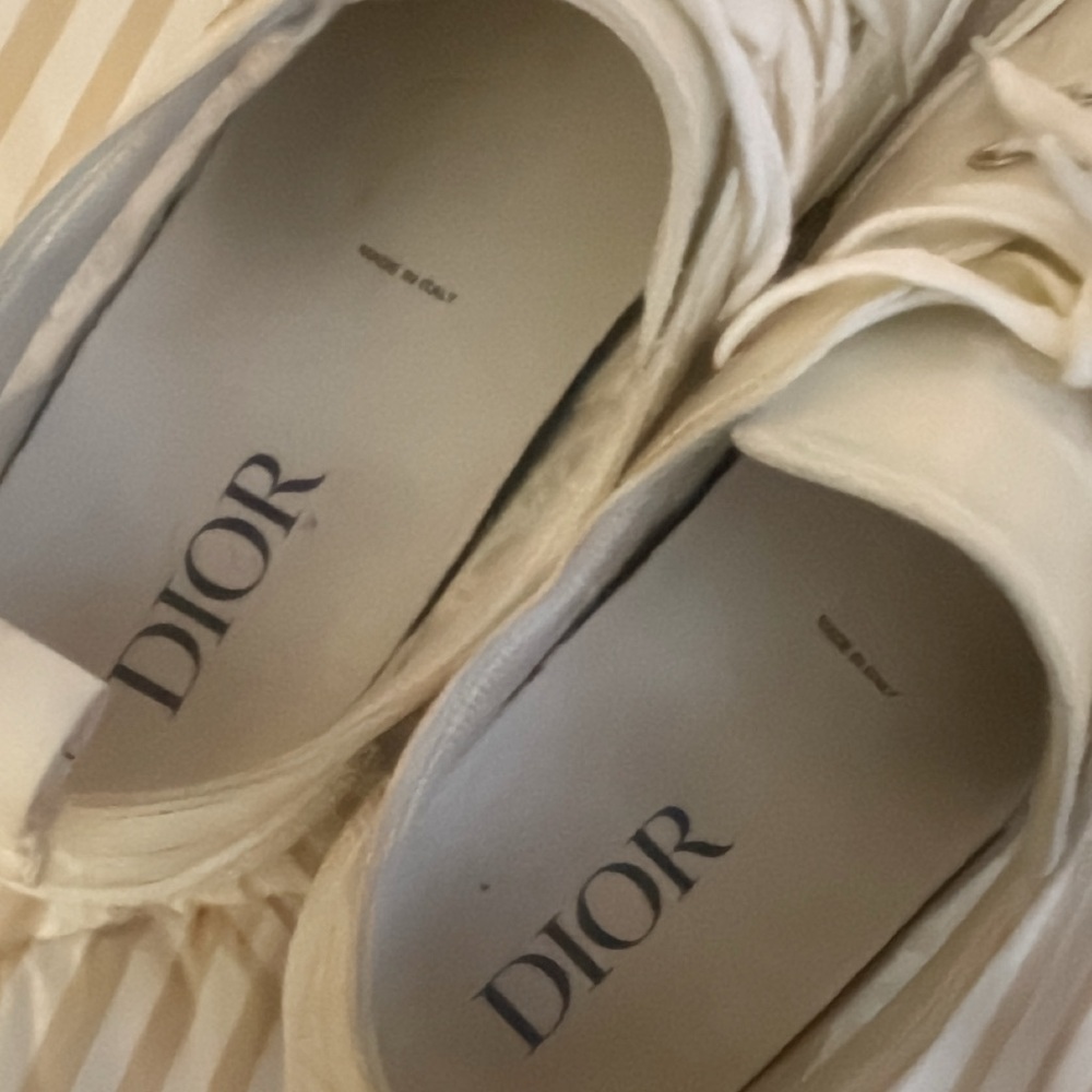 Dior Cream Lace-Up Sneakers - Picture 5 of 11